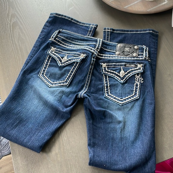 MISS ME Dark Wash white thick seam - Boot Cut Denim Low Rise Jeans Size 28x31.5 - Picture 1 of 7